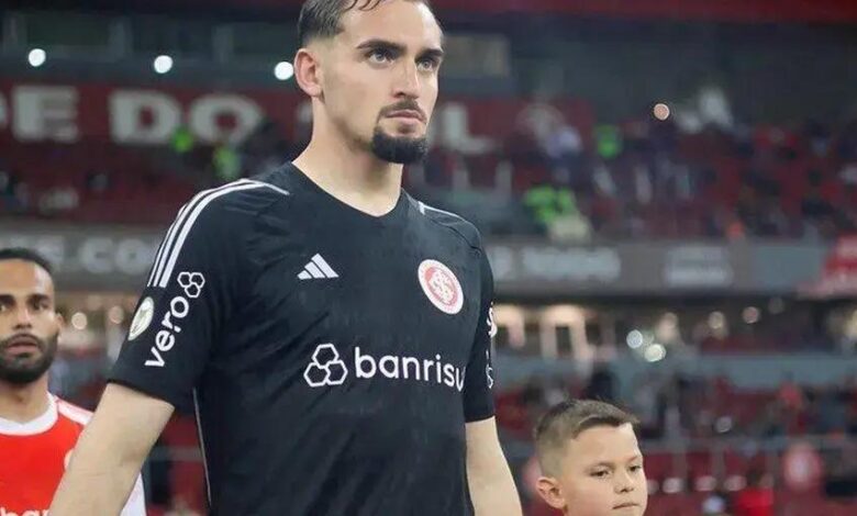 Anthoni Celebra Título Gaúcho do Inter e Elogia Roger