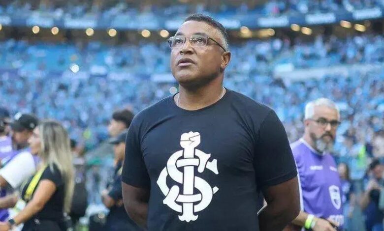 Borré ou Valencia: Quem Deve Ser o Titular no Gre-Nal?
