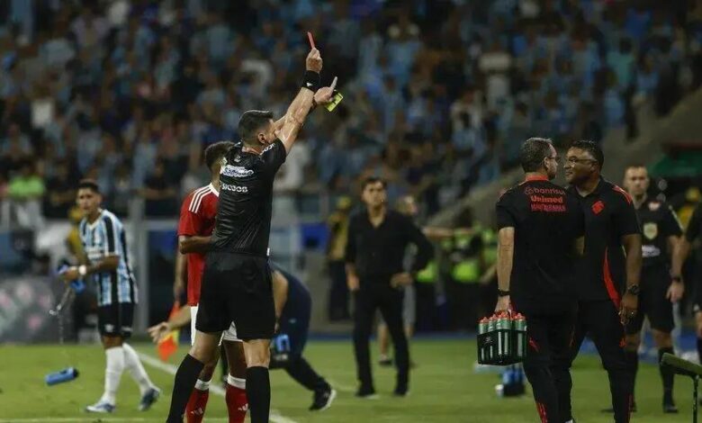 FGF Avalia Pedidos de Grêmio e Inter para Árbitros de Fora