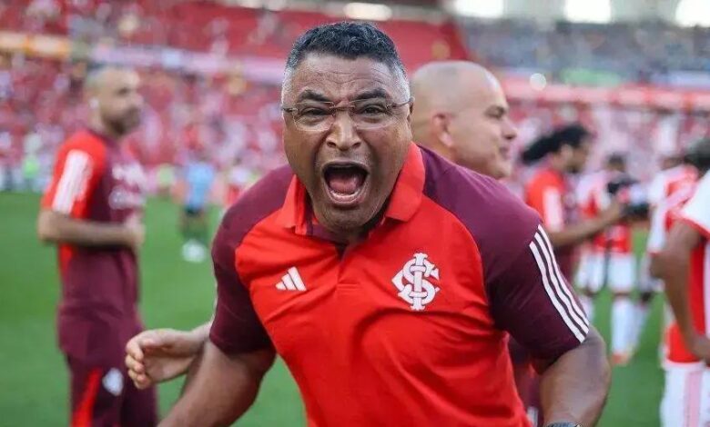 Roger Machado: Campeão Gaúcho pelo Inter e Grêmio