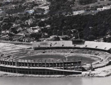 Obras do Estádio Beira-Rio na década de 1960, antes da inauguração